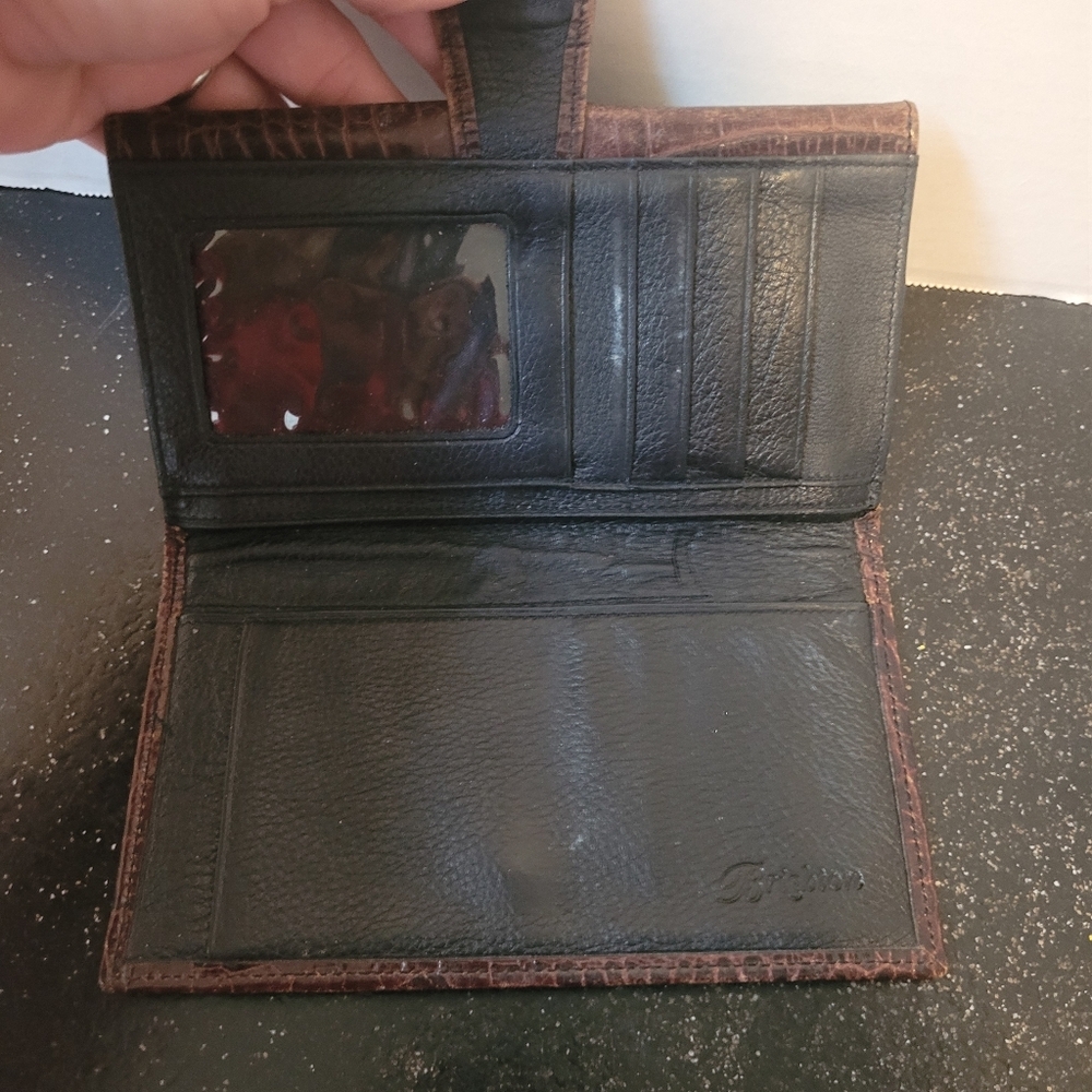 Brighton Brown Wallet - Picture 7 of 9
